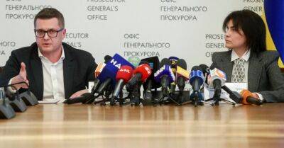 "Никто пока не уволен". Что стоит за отстранением главы СБУ и генпрокурора Украины?