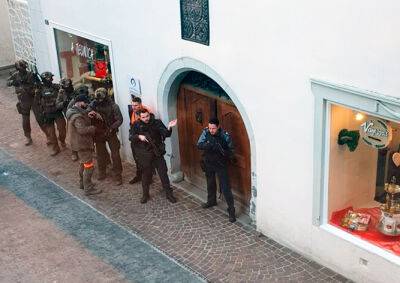 Чех в Швейцарии ограбил банк и отправился в бар пить пиво