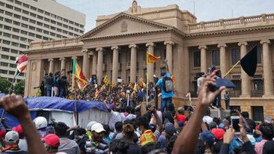На тлі протестів: у Шрі-Ланці парламент обрав нового президента