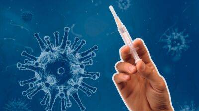 МОЗ разрешило вторую бустерную прививку от коронавируса: кто и какой вакциной сможет сделать