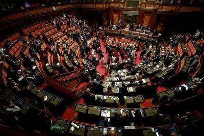 Правительственный кризис: Сенат Италии выразил доверие премьер-министру Марио Драги, однако с минимальным количеством голосов