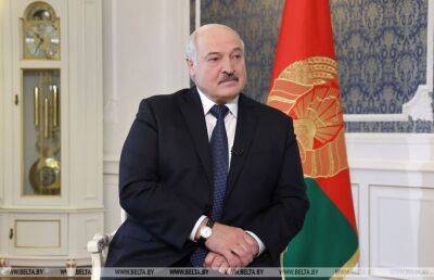 Лукашенко объяснил, как связаны голод и диктатура: «Голод просто стучится»