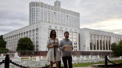 В Москве кандидаты в депутаты провели акцию против войны и репрессий