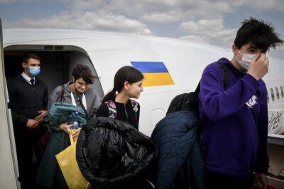 МВД обещает не применять санкций к работодателям украинских беженцев при одном условии
