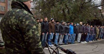 На оккупированном Донбассе россияне мобилизовали 100 тысяч мужчин: почти четверть погибла
