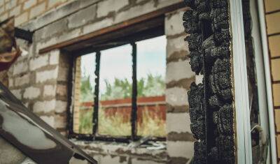 В Тюмени ночью сгорел частный дом