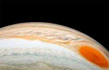 Ученые выяснили, почему у Юпитера нет колец