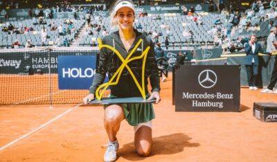 Пера обыграла первую сеяную Контавейт и выиграла турнир WTA в Гамбурге