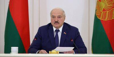 «Последний бой, как и для Путина». Лукашенко может приказать ввести войска в Украину, но не сделает этого — интервью с Франаком Вячоркой