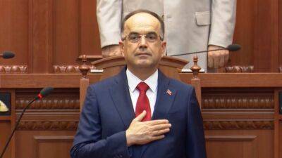 Байрам Бегай вступил в должность президента Албании