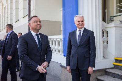 Президент Литвы обсудит с польским коллегой вопросы помощи Украине