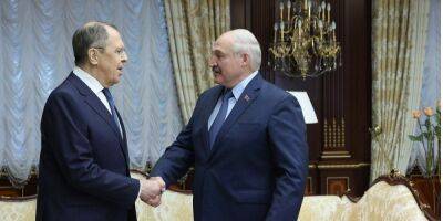 Последнее сражение. Лукашенко вынашивает коварный миротворческий план по Украине — оппозиционер