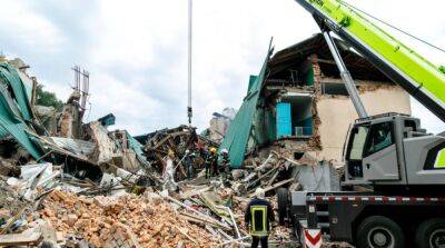 Удар по Чугуеву: из-под завалов дома культуры достали второго погибшего