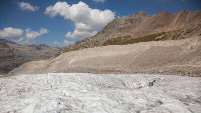 Альпийские ледники из-за жары тают с рекордной скоростью