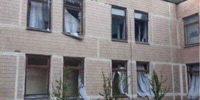 РФ обстреляла два района Днепропетровской области: по Никополю выпустили до 40 снарядов, повреждены многоэтажки