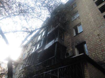 Мужчина сжег 10 квартир из-за вредной привычки: кадры масштабного ЧП в Киеве