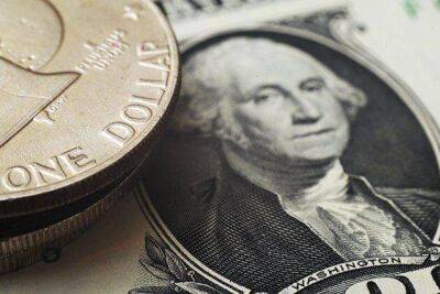 Курс доллара снижается до 1,014 за евро в ожидании решения Федрезерва США по ставке
