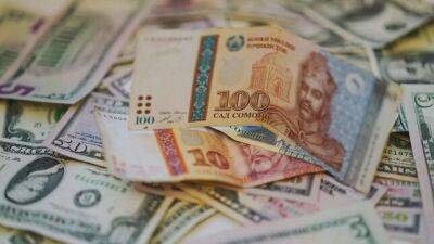 В Таджикистане обрушились курсы валют