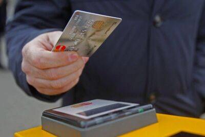 В столичном метро временно не работает сервис оплаты банковскими картами на турникетах