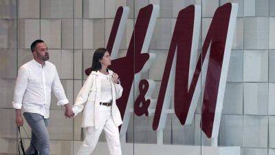 В Минпромторге сообщили о выставлении бизнеса H&M в России на продажу