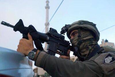 Силы правопорядка задержали десятки подозреваемых в терроризме в ходе ночных рейдов на Западном берегу