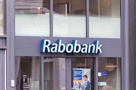 Курс фунта к доллару может упасть к 37-летним минимумам, считают в Rabobank