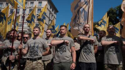 "Азов" объявляет охоту на всех причастных к массовому убийству пленных в Оленовке