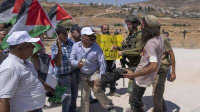Вооруженное столкновение в Самарии: убит палестинец, бросавший камни в израильтян