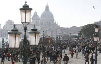 Венеция первой в мире введет плату за посещение города, - The Guardian