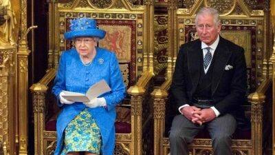 Елизавета II - принц Чарльз - Королева поделилась полномочиями - obzor.lt - Англия - Дворец