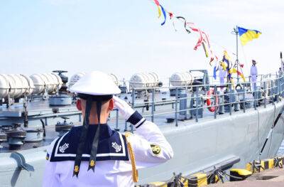 Військово-морські сили України святкують своє 30-річчя: що потрібно знати про національний флот