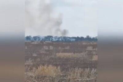 Приземлили навсегда: на видео показали, как догорал вражеский штурмовик Су-25 в Донецкой области