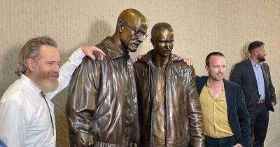 Уолтер Уайт и Джесси: в США установили памятник персонажам сериала "Во все тяжкие" (фото)
