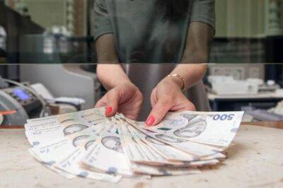 Рынок труда: кому в Украине платят самые высокие зарплаты
