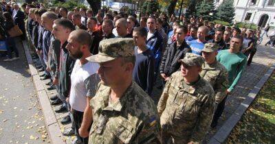 Сначала к военкому: мужчины не смогут покинуть Запорожскую область без спецразрешения