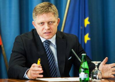 Премьер Словакии назвал миграционную политику ЕС «ритуальным самоубийством»