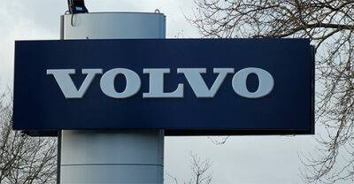Шведский производитель автомобилей Volvo в течение года проведет сокращение сотрудников в РФ