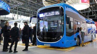В Екатеринбурге представлен новый электробус «Синара-6253»