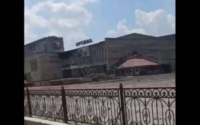 Обстановка та руйнування у Лисичанську: нові відео з міста