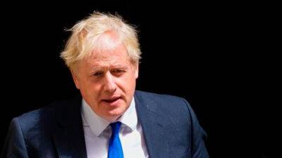 Британские министры готовятся потребовать от Джонсона уйти в отставку