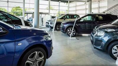 Рынок новых авто в РФ продолжает падение: продажи в июне обвалились на 80%