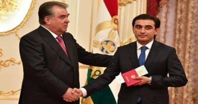 Новый проректор Национального университета Таджикистана представлен как один из самых молодых докторов наук и профессоров страны