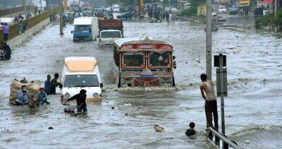 В Пакистане число жертв паводков выросло до 77