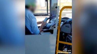 Видео: водитель автобуса из Хайфы в Цфат занят смартфоном и не смотрит на дорогу