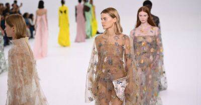 Страсть, практичность и восточные нотки: коллекция Fendi Couture Fall 2022 (видео)