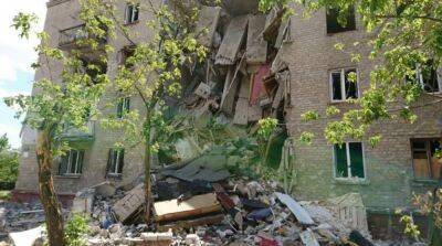 Россияне уничтожают окрестные села, чтобы выйти на админграницу Луганской области – Гайдай
