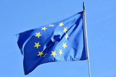 ЕС приостановил решение по займу Украине в размере 1,5 миллиарда евро — Bloomberg
