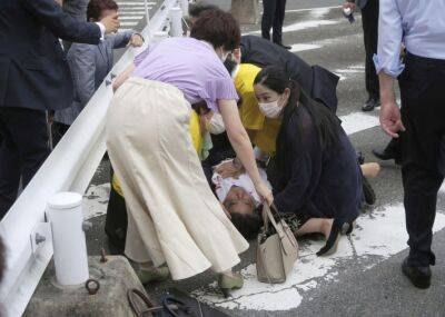 В Японии произошло покушение на бывшего премьера Синдзо Абэ