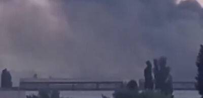 Вибухи на Херсонщині: в окупованій Новій Каховці палає ворожий склад боєприпасів