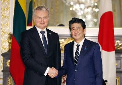 Руководство Литвы выражает соболезнования в связи с гибелью экс-премьера Японии Абэ